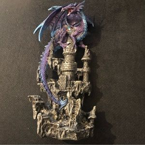 Dragon on top of castle statue